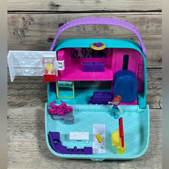 Polly Pocket Handbag Doll Playset 2018 Blue Purple Bow Movie Theater Mall Figure - Picture 7 of 16